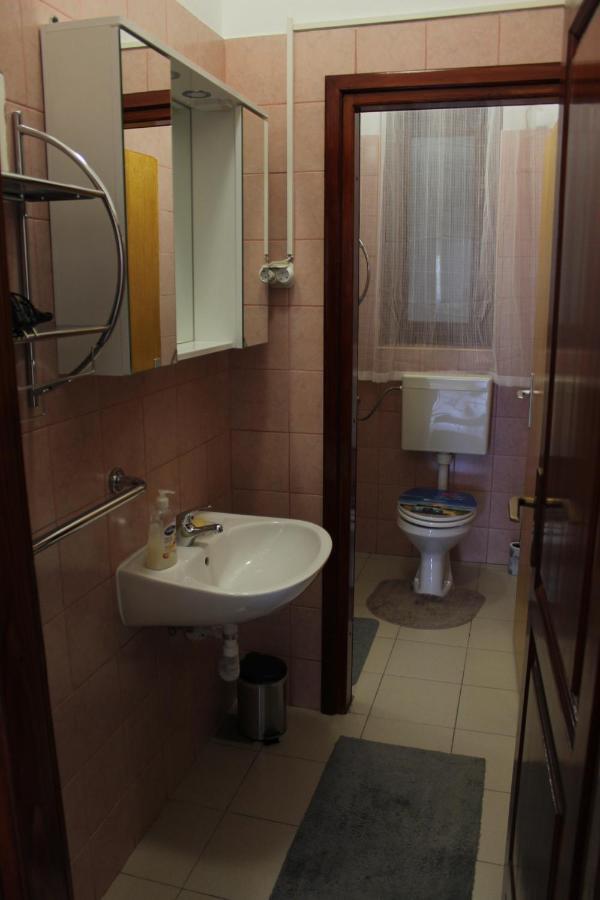 Apartment Mis Floura Rijeka Exterior photo
